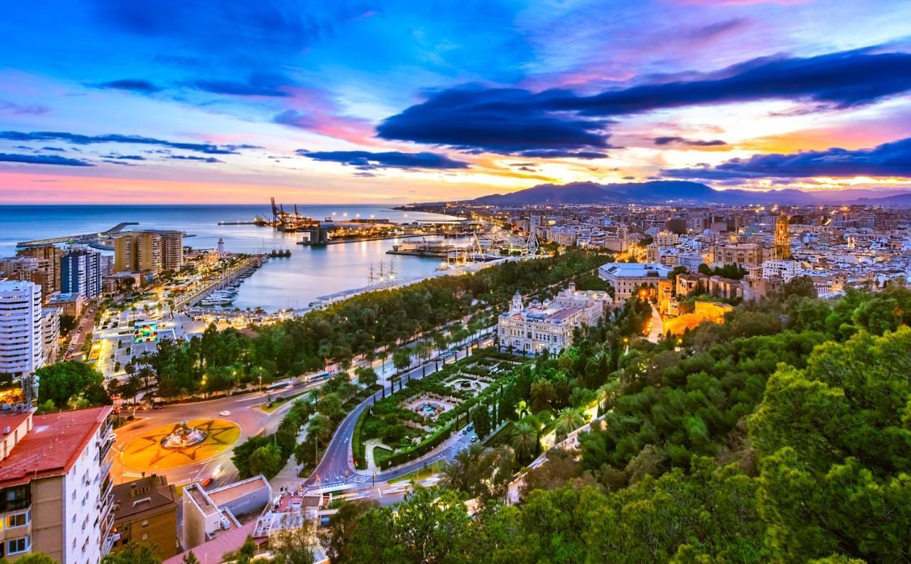 Malaga Centre Apartment With Parking Εξωτερικό φωτογραφία