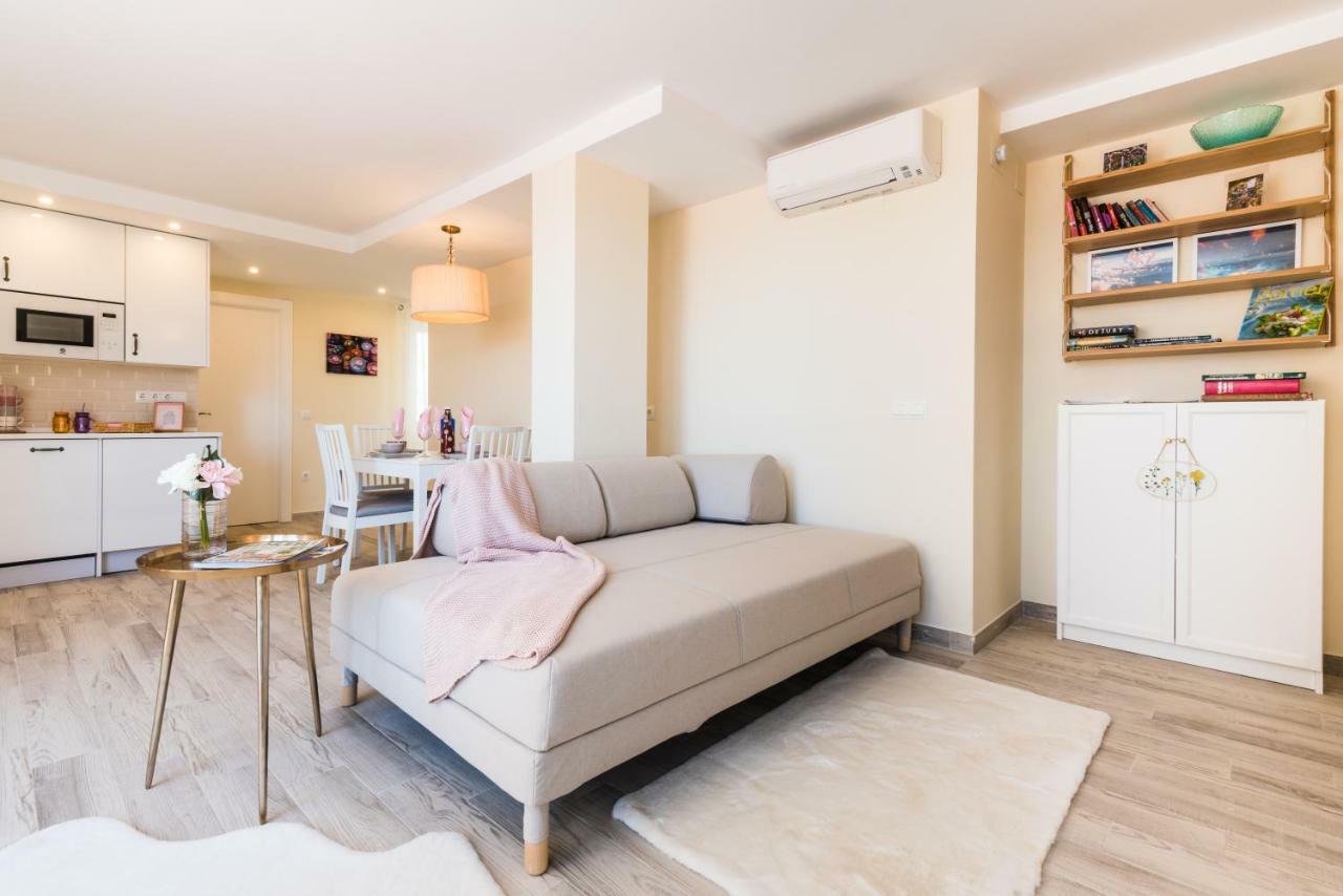 Malaga Centre Apartment With Parking Εξωτερικό φωτογραφία